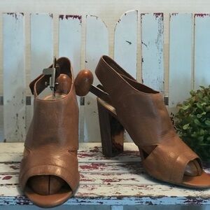 Marc Fisher Tobacco Heels